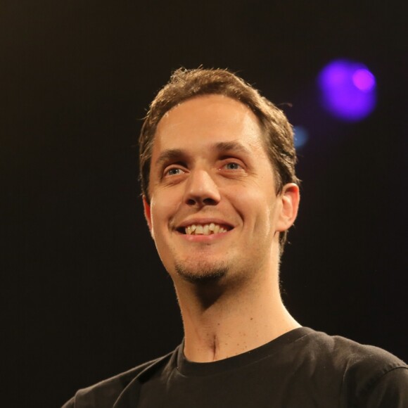 Exclusif - Concert exceptionnel de Grand Corps Malade avec de nombreux artistes sur scène au Trianon à Paris, le 17 juin 2016. À l'issue du concert Grand Corps Malade a reçu un disque de platine entouré de tous ses amis. © CVS / Veeren / Bestimage