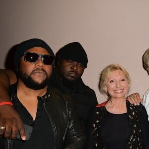 Exclusif - Lino, Véronique Sanson, Renaud - Backstage du concert exceptionnel de Grand Corps Malade avec de nombreux artistes sur scène au Trianon à Paris, le 17 juin 2016. À l'issue du concert Grand Corps Malade a reçu un disque de platine entouré de tous ses amis. © CVS / Veeren / Bestimage