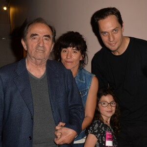 Exclusif - Richard Bohringer, Romane Bohringer, sa fille Rose et Grand Corps Malade - Backstage du concert exceptionnel de Grand Corps Malade avec de nombreux artistes sur scène au Trianon à Paris, le 17 juin 2016. À l'issue du concert Grand Corps Malade a reçu un disque de platine entouré de tous ses amis. © CVS / Veeren / Bestimage