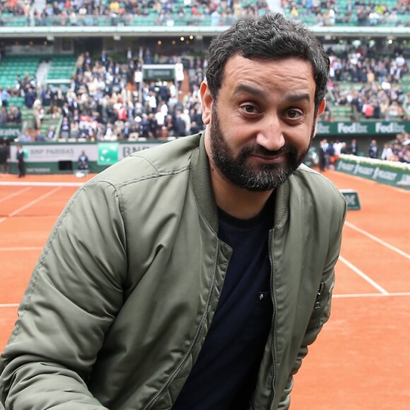 Cyril Hanouna - People dans les tribunes lors du Tournoi de Roland-Garros (les Internationaux de France de tennis) à Paris, le 29 mai 2016. © Dominique Jacovides/Bestimage