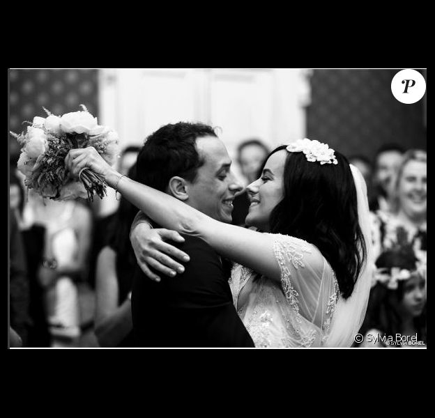 Alizée et Grégoire Lyonnet amoureux : Tendre photo de leur mariage en Corse, le 18 juin 2016