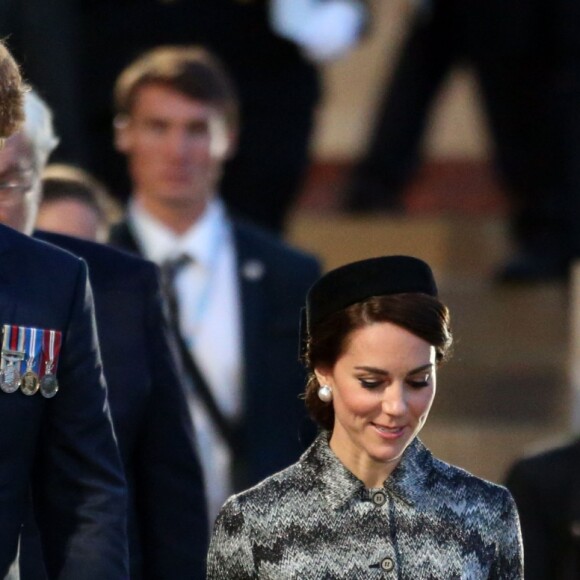 Le prince Harry, Kate Catherine Middleton, duchesse de Cambridge, et le prince William, duc de Cambridge - La famille royale d'Angleterre lors des commémorations du centenaire de la Bataille de la Somme à Thiepval. Le 30 juin 2016