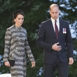 Le prince Harry, Kate Catherine Middleton, duchesse de Cambridge, et le prince William, duc de Cambridge - La famille royale d'Angleterre lors des commémorations du centenaire de la Bataille de la Somme à Thiepval. Le 30 juin 2016