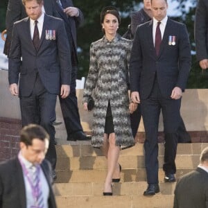 Le prince Harry, Kate Catherine Middleton, duchesse de Cambridge, et le prince William, duc de Cambridge - La famille royale d'Angleterre lors des commémorations du centenaire de la Bataille de la Somme à Thiepval. Le 30 juin 2016