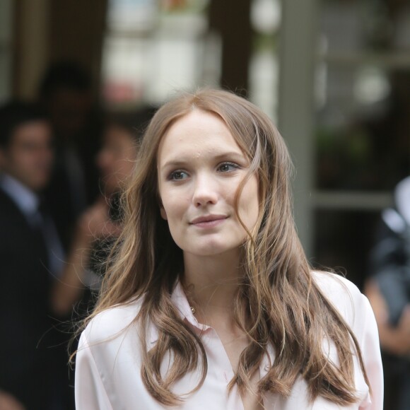 Ana Girardot - Arrivées au défilé de mode Haute-Couture automne-hiver 2016/2017 "Christian Dior" à Paris. Le 4 juillet 2016 © CVS-Veeren / Bestimage