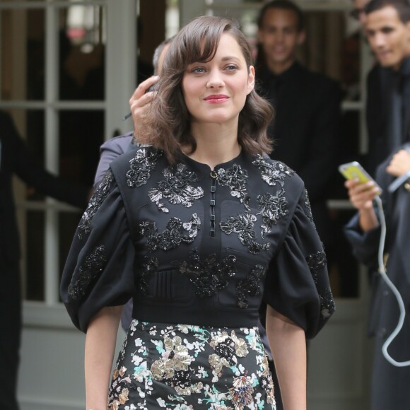 Marion Cotillard - Arrivées au défilé de mode Haute-Couture automne-hiver 2016/2017 "Christian Dior" à Paris. Le 4 juillet 2016 © CVS-Veeren / Bestimage