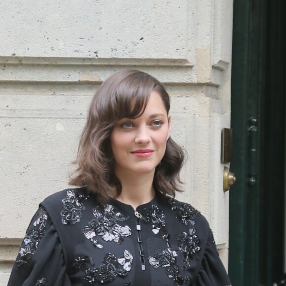Marion Cotillard - Arrivées au défilé de mode Haute-Couture automne-hiver 2016/2017 "Christian Dior" à Paris. Le 4 juillet 2016 © CVS-Veeren / Bestimage