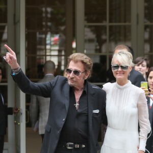 Johnny Hallyday et sa femme Laeticia - Arrivées au défilé de mode Haute-Couture automne-hiver 2016/2017 "Christian Dior" à Paris. Le 4 juillet 2016 © CVS-Veeren / Bestimage