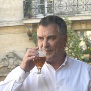 Exclusif - Jean-Marie Bigard - Tournage du film "Vive la crise" à Paris. Le 7 juin 2016 © Daniel Angeli / Bestimage