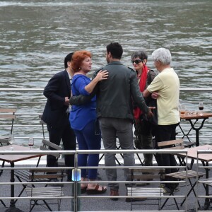 Exclusif - Véronique Genest, Joakim Latzko, Isabelle Morini-Bosc - Soirée "Fête des fictions de France 3" à la péniche La Balle au Bond au port des Saints-Pères à Paris, le 4 juillet 2016. © Lionel Urman/Bestimage