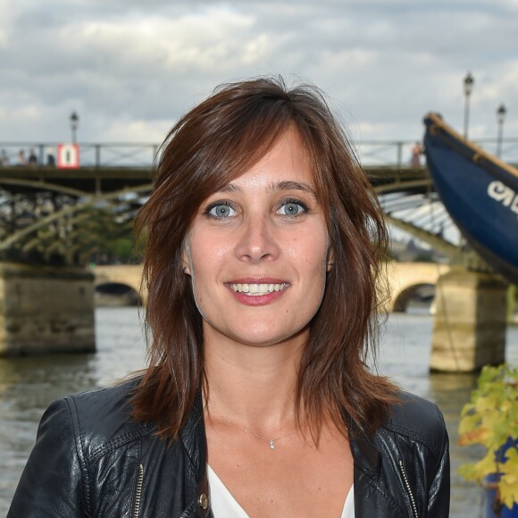 Exclusif - Julie de Bona - Soirée "Fête des fictions de France 3" à la péniche La Balle au Bond au port des Saints-Pères à Paris, le 4 juillet 2016. © Lionel Urman/Bestimage