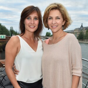 Exclusif - Julie de Bona et Corinne Touzet - Soirée "Fête des fictions de France 3" à la péniche La Balle au Bond au port des Saints-Pères à Paris, le 4 juillet 2016. © Lionel Urman/Bestimage