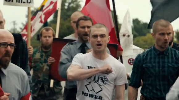Daniel Radcliffe métamorphosé : Crâne rasé, il se mue en néo-nazi