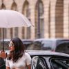 Priyanka Chopra se promène Place Vendôme à Paris le 22 juin 2016.