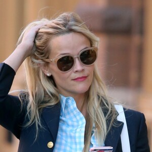 Reese Witherspoon fait du shopping à New York, le 14 juin 2016.