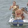 Kate Hudson est en vacances avec des amis à Ibiza, le 14 juillet 2016.
