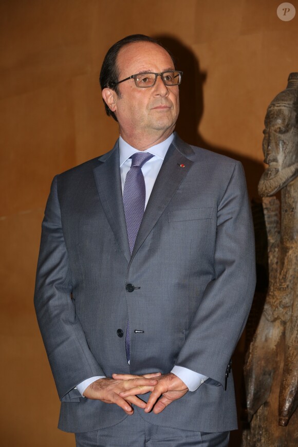 Le président de la République François Hollande lors de l'inauguration de l'exposition "Jacques Chirac ou le dialogue des cultures" au musée du quai Branly à Paris, le 20 juin 2016. © Jérôme Dominé/Pool/Bestimage