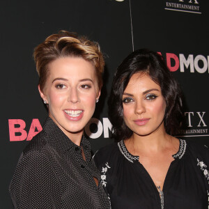 Sophie Watts, Mila Kunis à la projection de ''Bad Moms' à New York, le 18 juillet 2016 © Sonia Moskowitz/Globe Photos via Bestimage