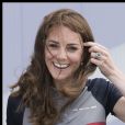 Catherine Kate Middleton, la duchesse de Cambridge arrive à Portsmouth pour rencontrer l'équipe du Land Rover Bar team qui participe à L'america's cup à Portsmouth le 24 juillet 2016