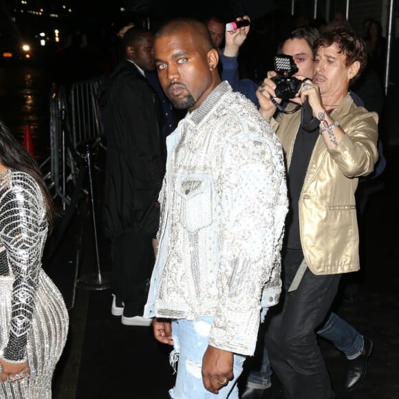 Kanye West et Steven Klein à l'issue du MET Gala à New York le 2 mai 2016.