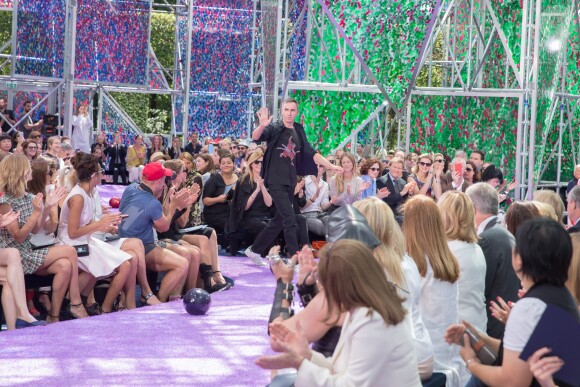 Raf Simons - Défilé de mode "Christian Dior", collection Haute-Couture automne-hiver 2015/2016 au Musée Rodin à Paris, le 6 juillet 2015.