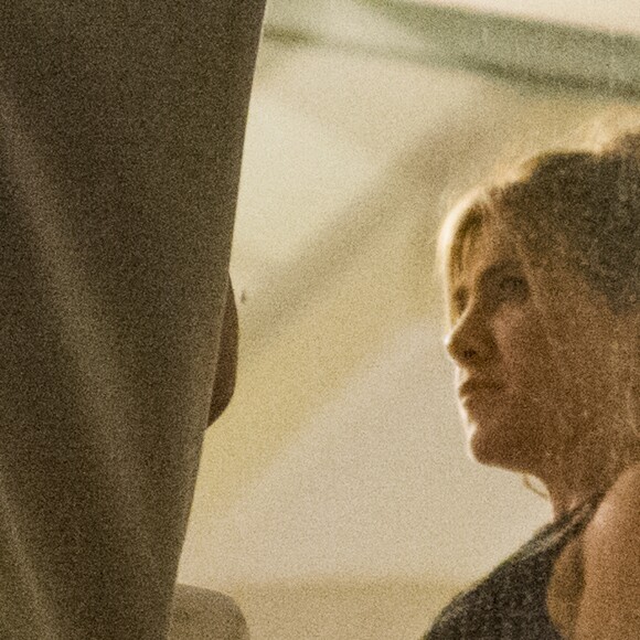 Exclusif - Jennifer Aniston dîne dans un restaurant à Nerano à l'occasion du festival du film de Giffoni à Nerano le 23 juillet 2016.