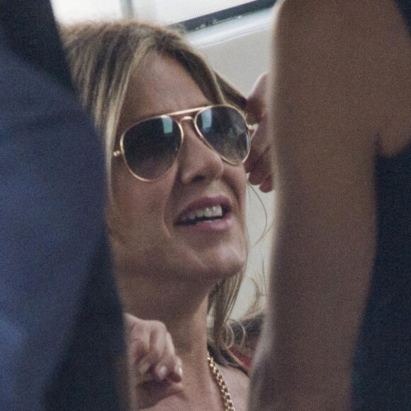 Exclusif - Jennifer Aniston sur un yacht à Amalfi. Italie, le 21 juillet 2016.