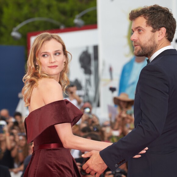 Diane Kruger et son compagnon Joshua Jackson - Tapis rouge du film Black Mass (Strictly Criminal) lors du 72ème festival du film de Venise (la Mostra), le 4 septembre 2015.04/09/2015 - Venise