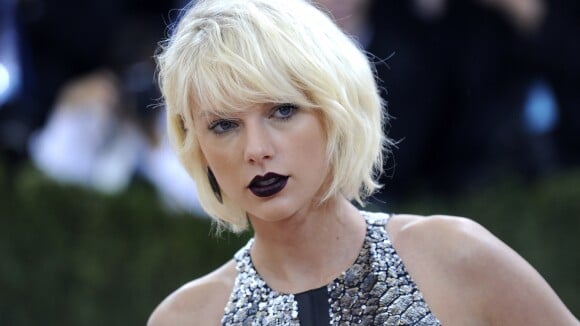 Taylor Swift : Une star de Pretty Little Liars dénonce son "faux féminisme"