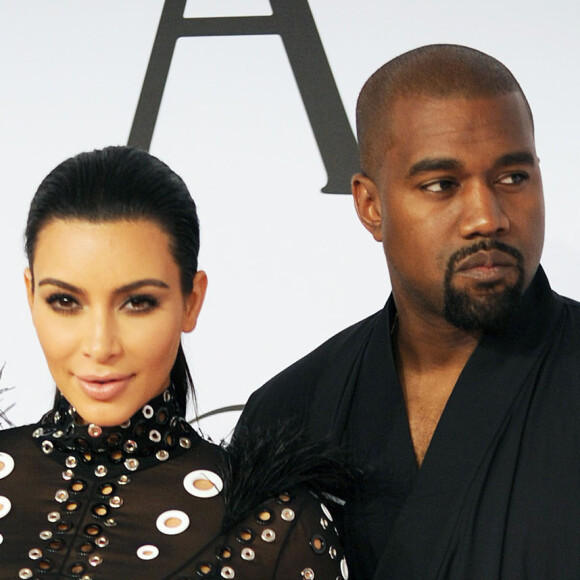 Kim Kardashian (enceinte) et son mari Kanye West à la soirée des CFDA Fashion Awards 2015 au Lincoln Center à New York, le 1er juin 2015.