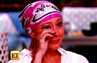 Shannen Doherty en larmes, raconte son combat contre le cancer du sein dans une émission qui lui est consacrée, diffusée sur le site Entertainment Tonight. Vidéo publiée le 29 juillet 2016