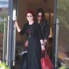 Exclusif -  Sharon et Ozzy Osbourne font du shopping chez Barneys New York à Beverly Hills le 24 juillet 2016.