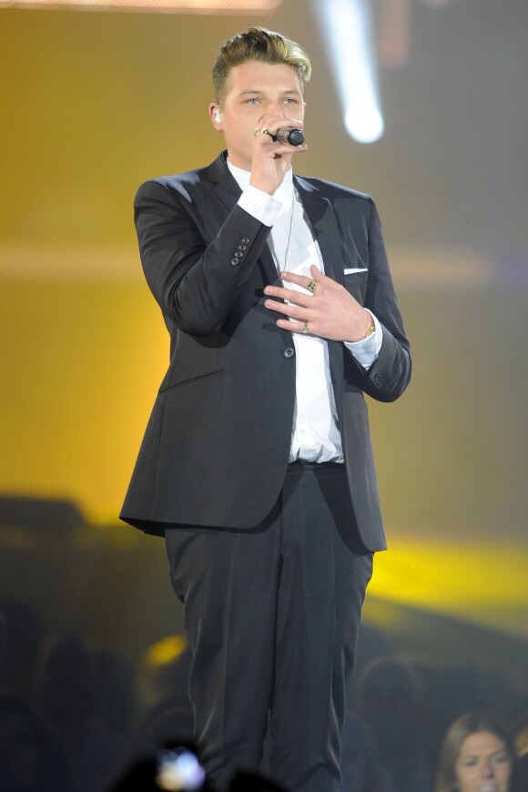 John Newman à la Ceremonie des "40 Principales Music Awards" a Madrid en Espagne le 12 deccembre 2013.