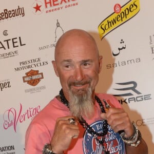 Vincent Lagaf' - Soirée "La Fight Night" de Saint-­Tropez, France, le 4 août 2016. La Fight Night est un concept original alliant les plus hautes valeurs des sports de combats internationaux au glamour de Saint-­Tropez. Certains des plus grands noms de la boxe thaï et du kick-boxing mondiaux se sont a&64256;rontés sur ce ring faisant désormais partie de la légende de la boxe sous toutes ses formes. Cette prestigieuse soirée de gala au clair de lune est devenue au cours du temps LA marque d'un succès sportif et people retentissant. Un événement incontournable dans le village le plus célèbre de la Côte d’Azur. © Rachid Bellak/Bestimage  Fight Night event in Saint-­Tropez, French Riviera, France, on August 4, 2016. Kick-Boxing and Pro-Fight famous figures will be fighting in front of supertar Mickey Rourke.04/08/2016 - Saint-Tropez