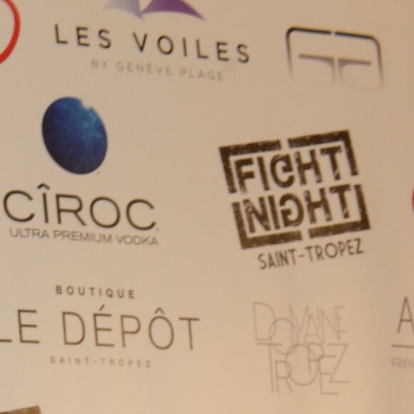 Tex et sa femme Béatrice - Soirée "La Fight Night" de Saint-­Tropez, France, le 4 août 2016. La Fight Night est un concept original alliant les plus hautes valeurs des sports de combats internationaux au glamour de Saint-­Tropez. Certains des plus grands noms de la boxe thaï et du kick-boxing mondiaux se sont affrontés sur ce ring faisant désormais partie de la légende de la boxe sous toutes ses formes. Cette prestigieuse soirée de gala au clair de lune est devenue au cours du temps LA marque d'un succès sportif et people retentissant. Un événement incontournable dans le village le plus célèbre de la Côte d'Azur. © Rachid Bellak/Bestimage