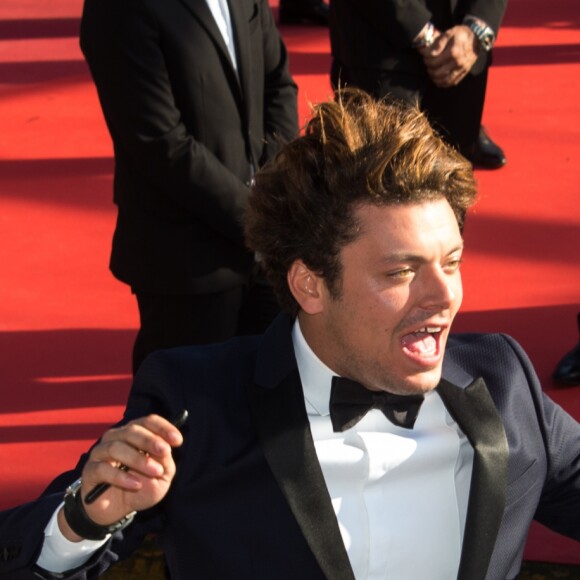 Kev Adams à l'arrivée de la Montée des marches du film "Elle" lors du 69ème Festival International du Film de Cannes. Le 21 mai 2016. © Lionel Urman/Bestimage