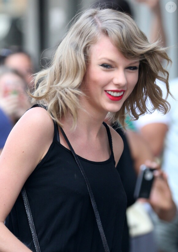 Taylor Swift se rend à son cours de gym avec son frère Austin à New York, le 14 juin 2014.