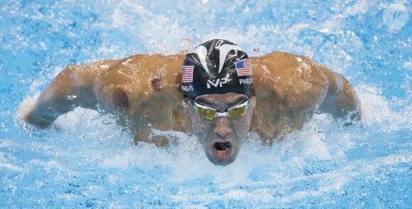 Michael Phelps lors des séries du 200 m papillon aux JO de Rio de Janeiro le 8 août 2016