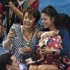 Michael Phelps a remporté sous les yeux de sa mère Debbie Phelps, sa fiancée Nicole Johnson et leur fils de 3 mois, Boomer, la médaille d'or du 4x100 m nage libre avec le relais américain le 7 août 2016 aux Jeux olympiques de Rio de Janeiro. © Lionel Hahn/ABACAPRESS.COM