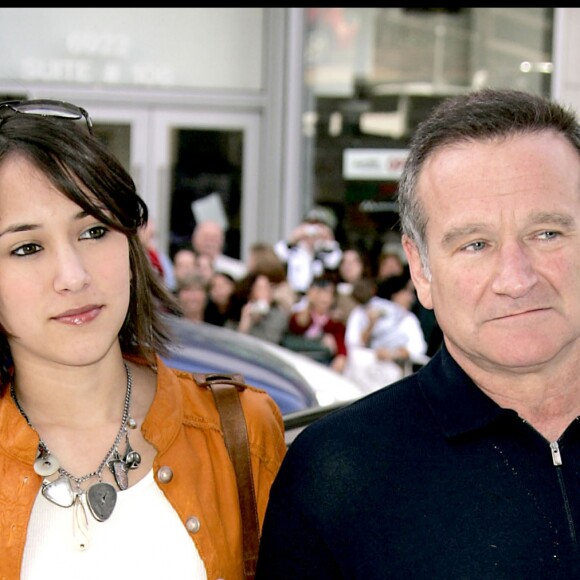 ROBIN WILLIAMS ET SA FILLE ZELDA - PREMIERE DU FILM "HAPPY FEET" A LOS ANGELES 12/11/06