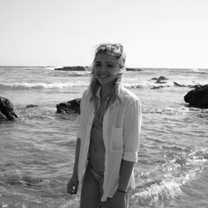 Chloë Grace Moretz lors d'une journée plage avec son amoureux Brooklyn Beckham. Photo publiée sur Instagram en août 2016