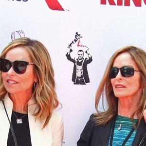 Ringo Starr et Barbara Bach avec Joe Walsh et Pamela Bach - Anniversaire de Ringo Starr lors de l'événement "Peaceandlove" au Capitol Records à Hollywood le 7 juillet 2016