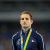 Renaud Lavillenie, sur le podium de la remise des médailles à Rio, le 16 août 2016. Il est médaillé d'argent.