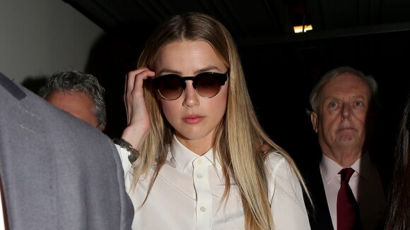 Amber Heard se sépare des 7 millions de dollars de son divorce avec Johnny Depp