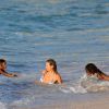 Exclusif -Heidi Klum s'amuse sur une plage avec ses enfants Helene, Henry, Johan et Lou et profite du soleil des Caraïbes. Le 7 août 2016