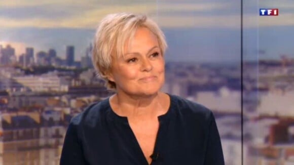 Muriel Robin, invitée du 20h de TF1 avec Pierre Palmade et Michèle Laroque, le 21 août 2016