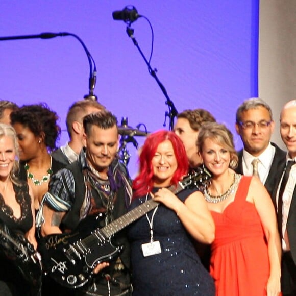Alice Cooper et Johnny Depp lors du 16e Starkey Hearing Foundation Gala à St. Paul, le 17 juillet 2016.