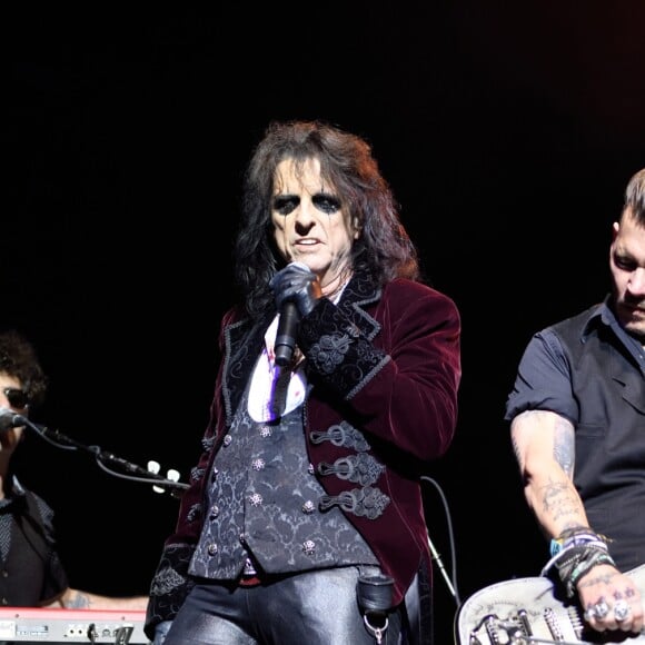 Alice Cooper et Johnny Depp en concert avec The Hollywood Vampires à Coney Island, le 10 juillet 2016.