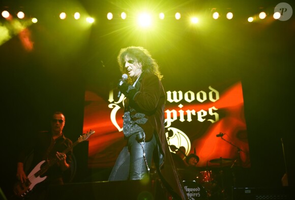 Alice Cooper en concert avec The Hollywood Vampires à Coney Island, le 10 juillet 2016.
