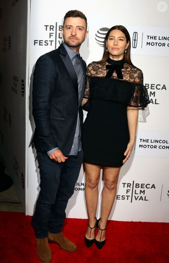 Justin Timberlake et sa femme Jessica Biel lors de la première "The Devil and the Deep Blue Sea" pendant le Festival du Film de TriBeCa 2016 au John Zuccotti Theater à New York, le 14 avril 2016.